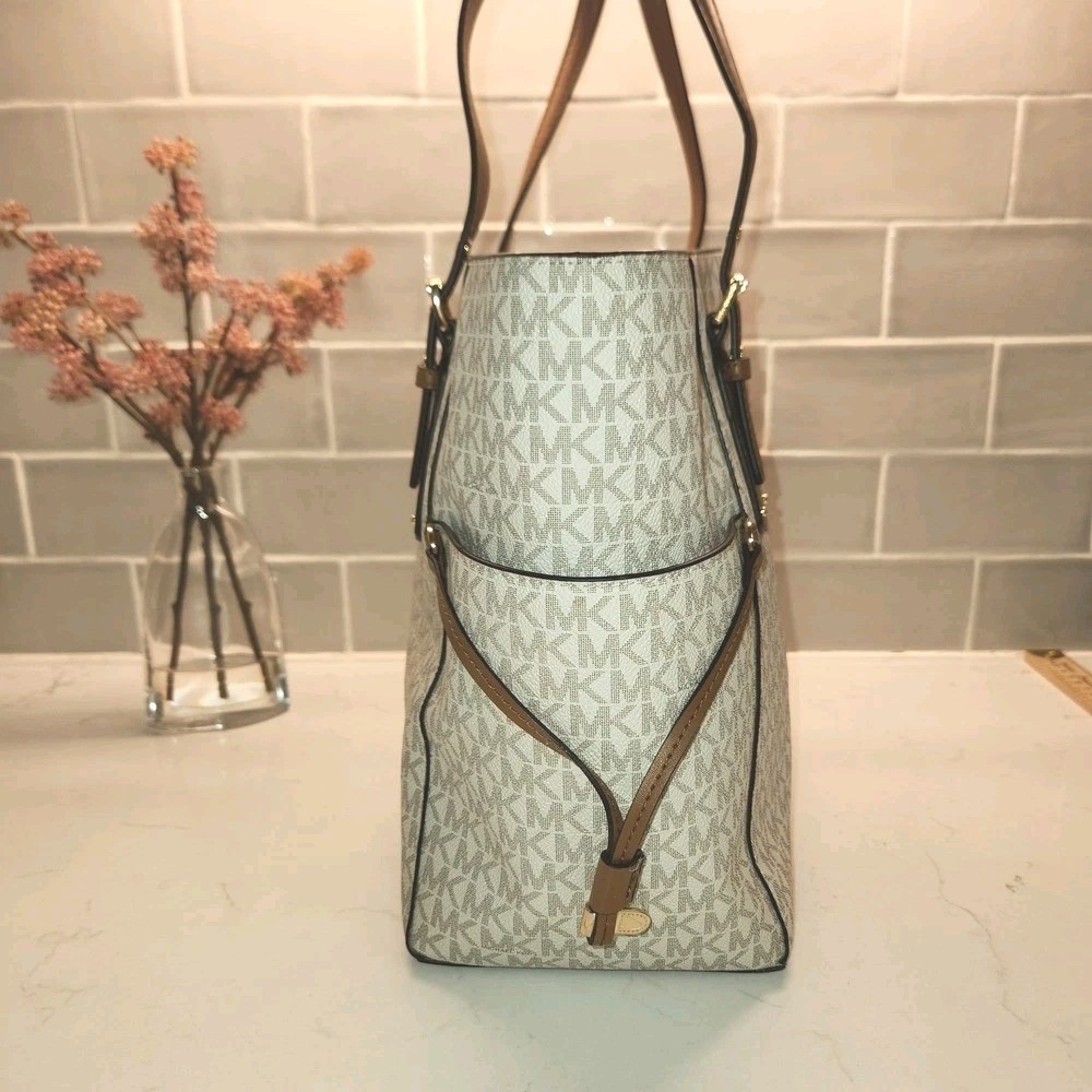 Michael Kors Signature Canvas Monogram Voyager East West Tote Purse Bag Vanilla - Picture 6 of 10